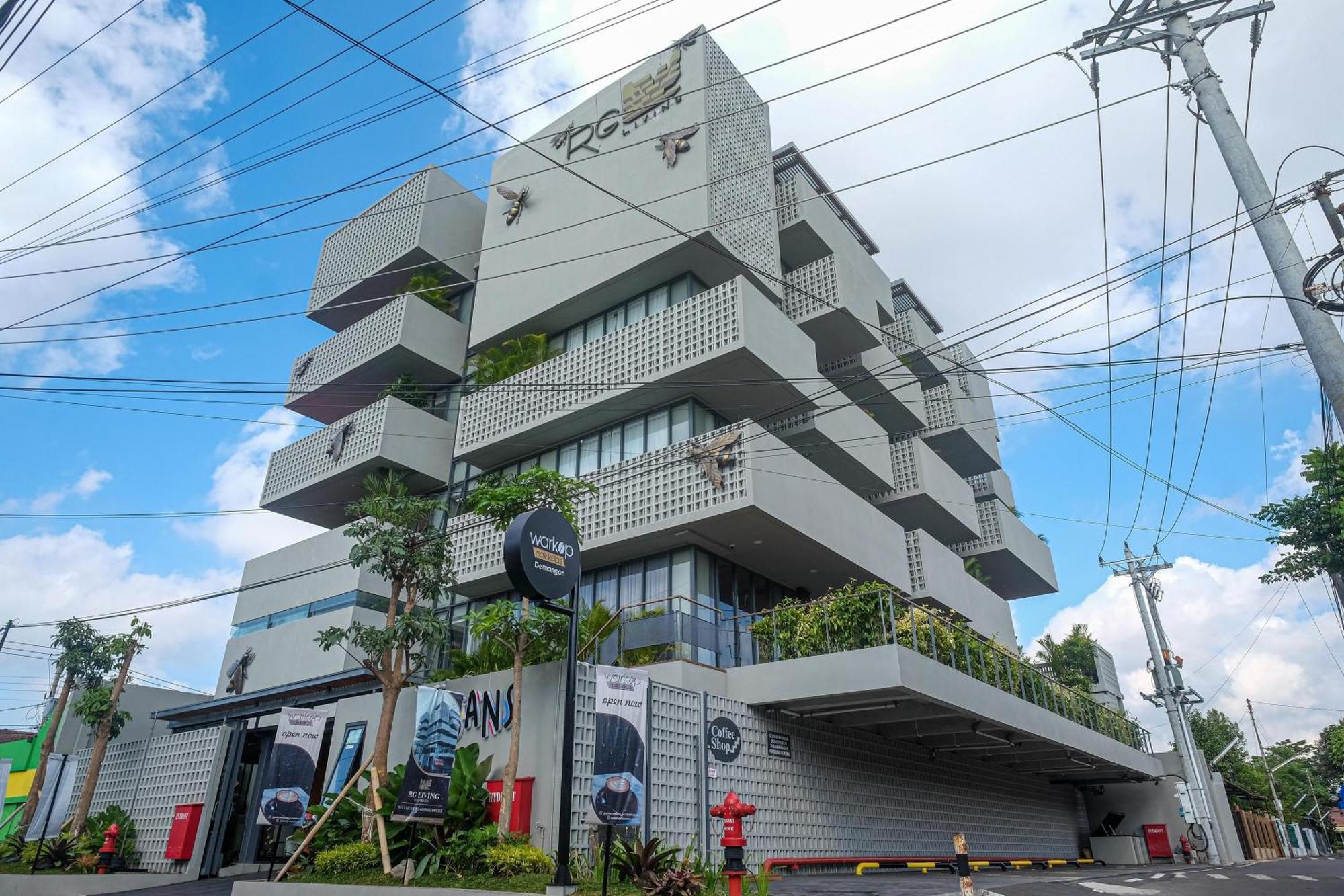 Sans Hotel Rg Living Jogja By Reddoorz Pakualaman Eksteriør billede