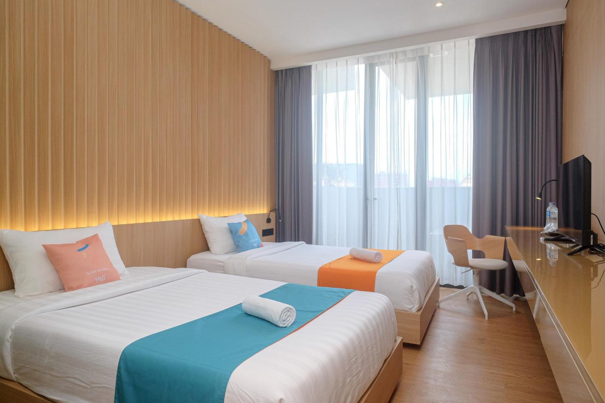 Sans Hotel Rg Living Jogja By Reddoorz Pakualaman Eksteriør billede